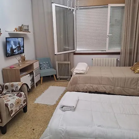 Charming House In With Terrace And Garden 度假居