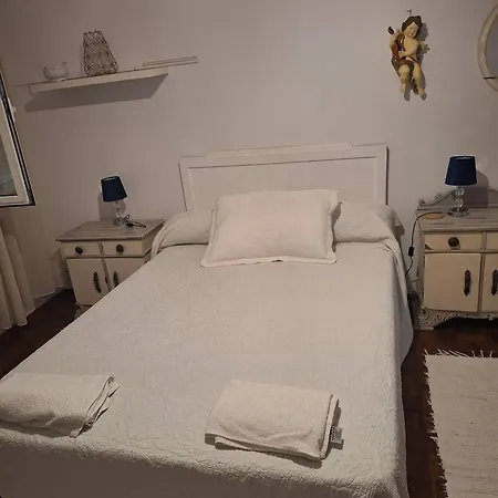 度假居 Charming House In With Terrace And Garden *