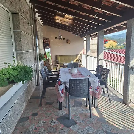 度假居 Charming House In With Terrace And Garden